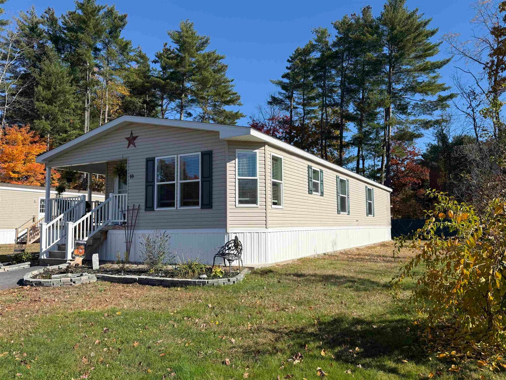 Photo of 10 N Emperor Drive, Concord, NH 03303 (MLS # 5114792)