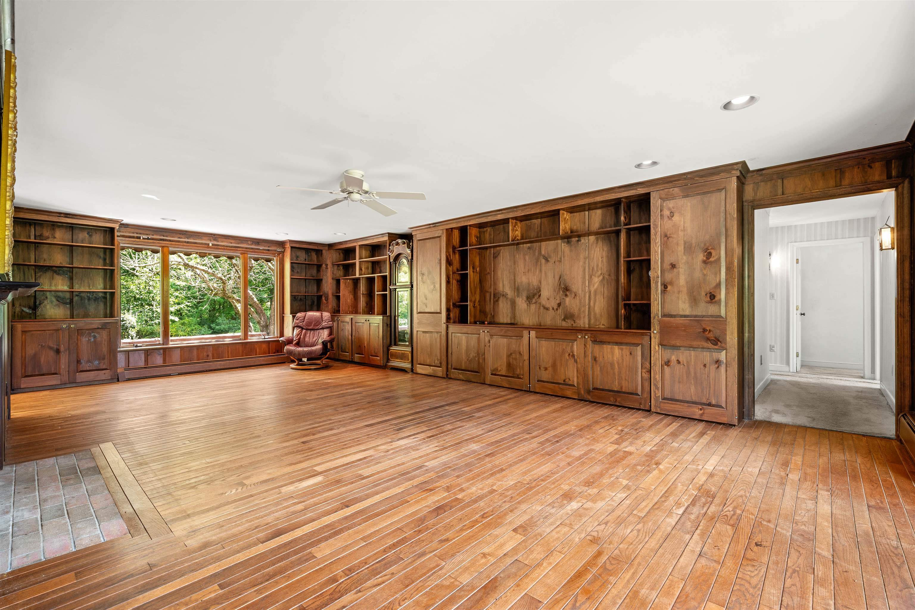 110 Woodland Road