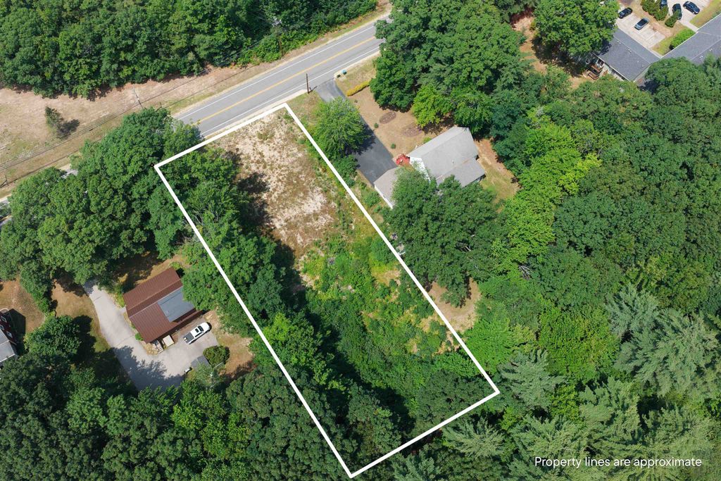 Photo of 34 Old Dover Road, Rochester, NH 03867 (MLS # 5100960)