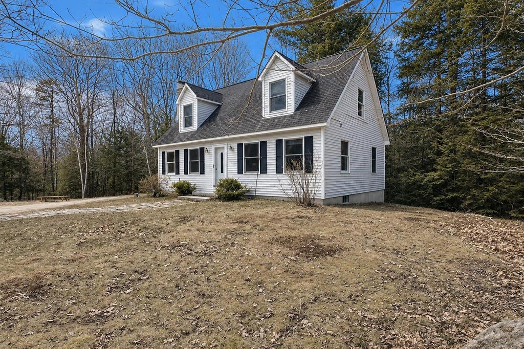 Photo of 74 Staples Lane, Stoddard, NH 03464 (MLS # 5087588)