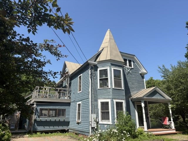 Photo 1 of 40 — 11 Maple Street, Woodstock, VT 05091