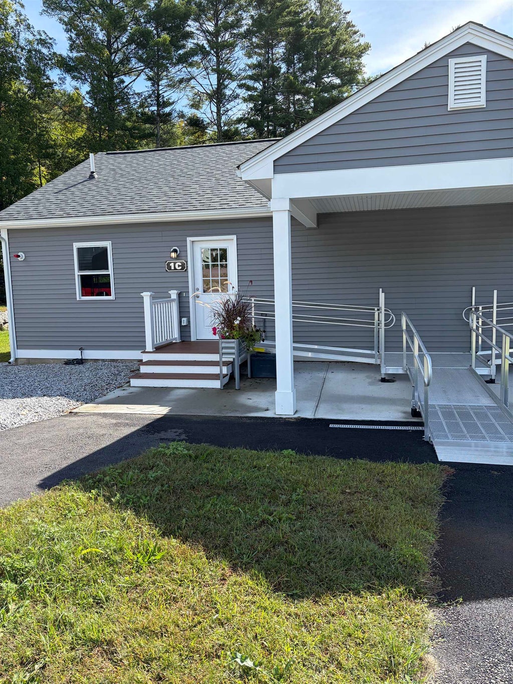Photo of 1 Bristol Way, Brookline, NH 03033 (MLS # 5110815)