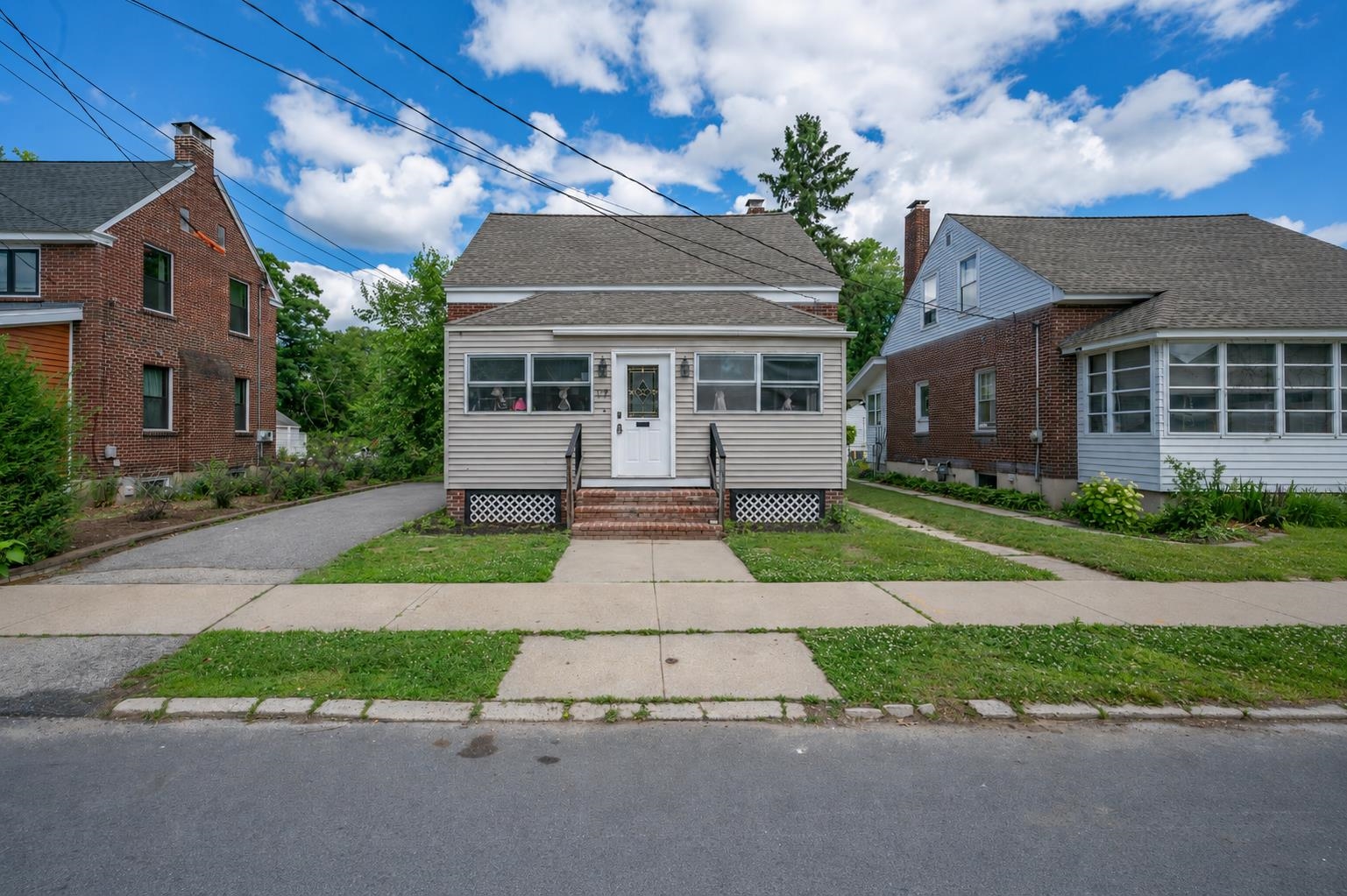 17 Grand Avenue