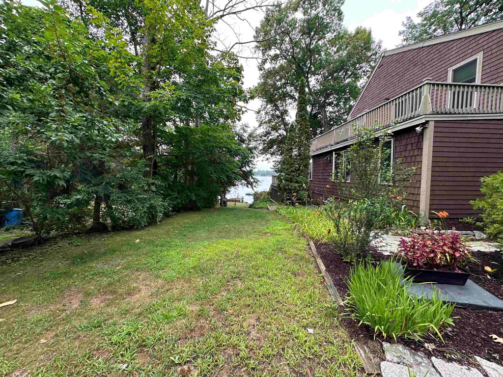 Photo of 8 River Road, Barrington, NH 03825 (MLS # 5107889)