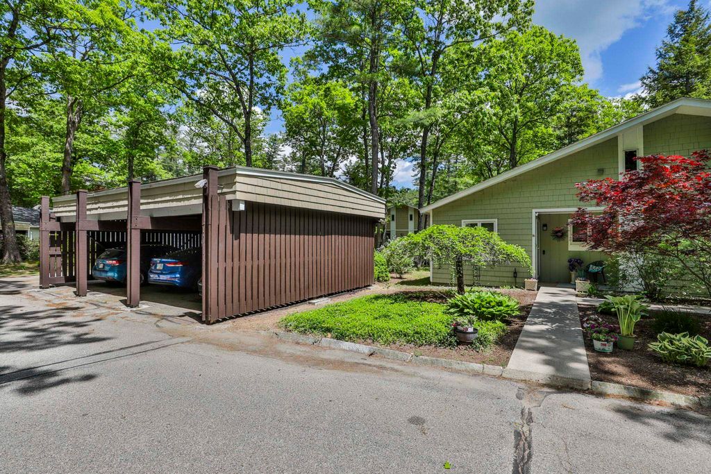 Photo of 17 Piscataqua Road, Concord, NH 03301 (MLS # 5091560)