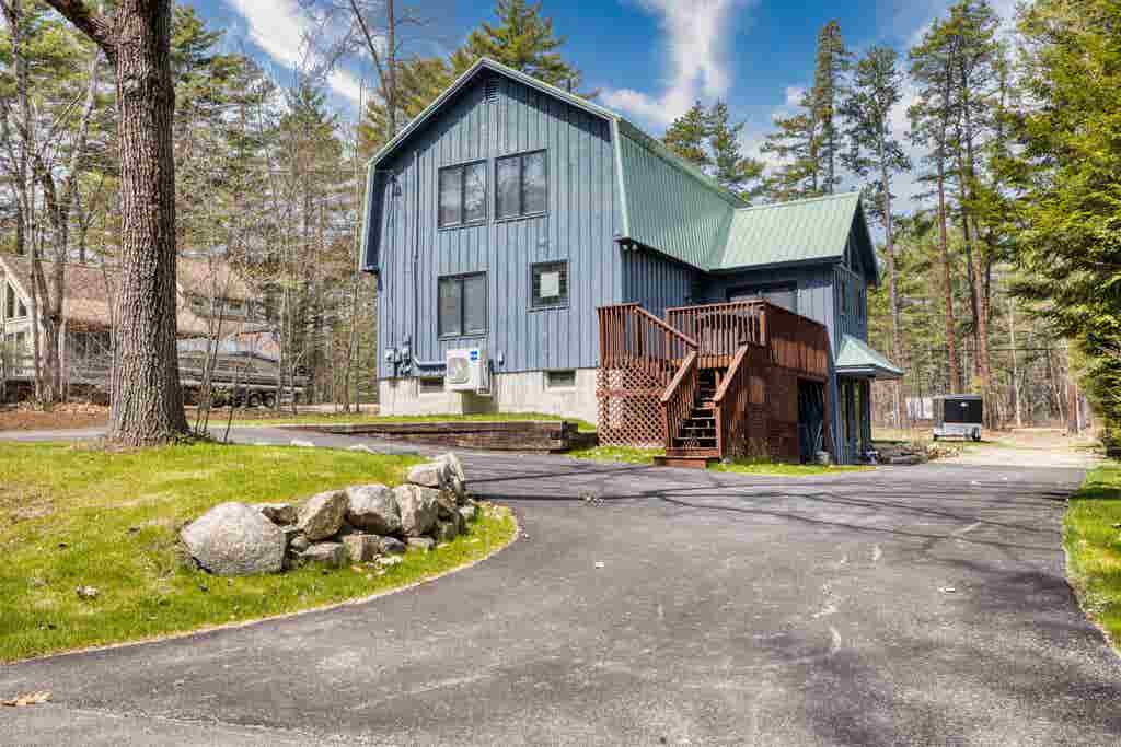 Photo of 14 Oakwood Drive, Ossipee, NH 03814 (MLS # 5087989)