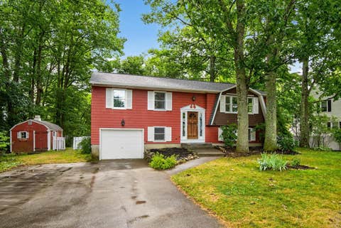 Photo of 22 Anita Street, Rochester, NH 03867 (MLS # 5102824)