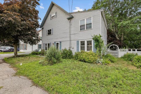 Photo of 549 Lake Avenue, Manchester, NH 03103 (MLS # 5101441)