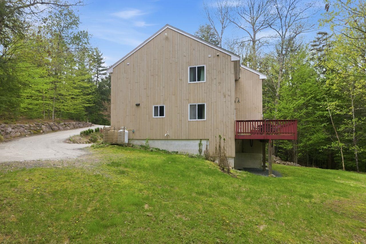 111 Holland Trail
