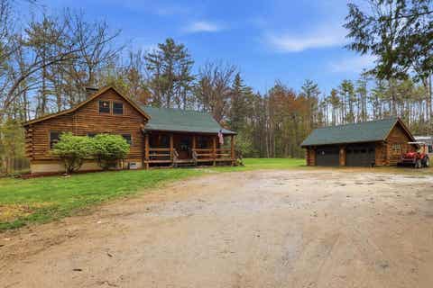 Photo of 215 White Oak Road, Barnstead, NH 03225 (MLS # 5102968)