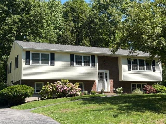 37 Pine Ridge Drive