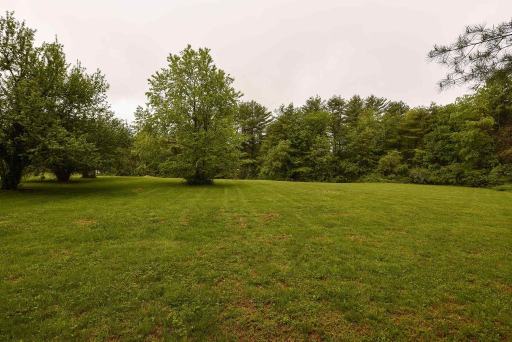 Photo of 00 Skyview Circle #9, Meredith, NH 03253 (MLS # 5090764)