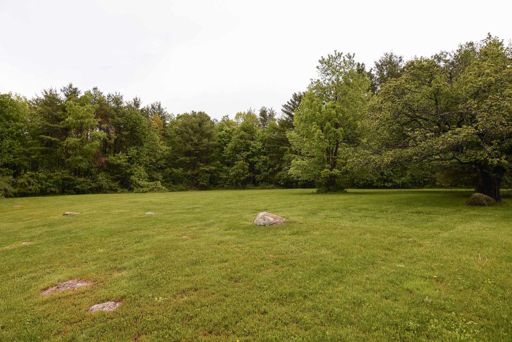 Photo of 00 Skyview Circle #9, Meredith, NH 03253 (MLS # 5090764)