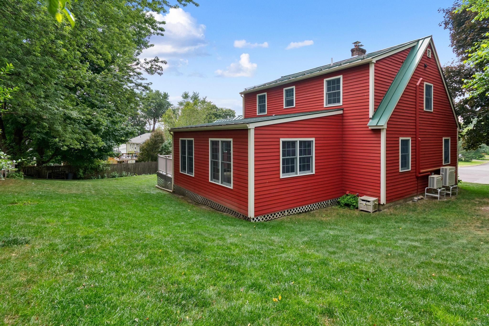 95 Dion Street