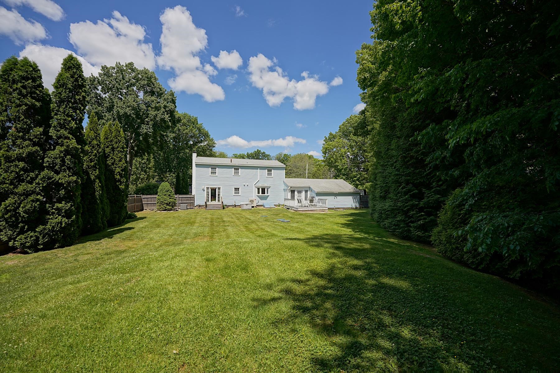 7 Acorn Acres
