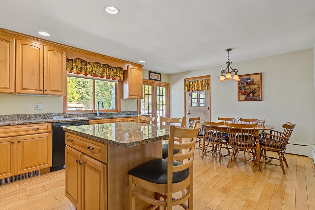 Photo of 131 Maple Street, Somersworth, NH 03878 (MLS # 5111394)