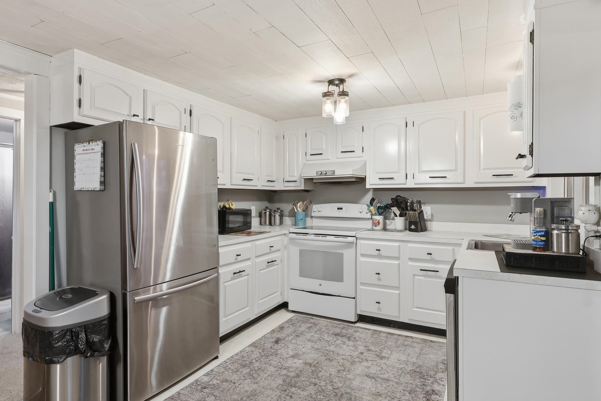 3 Spruce Cove Road