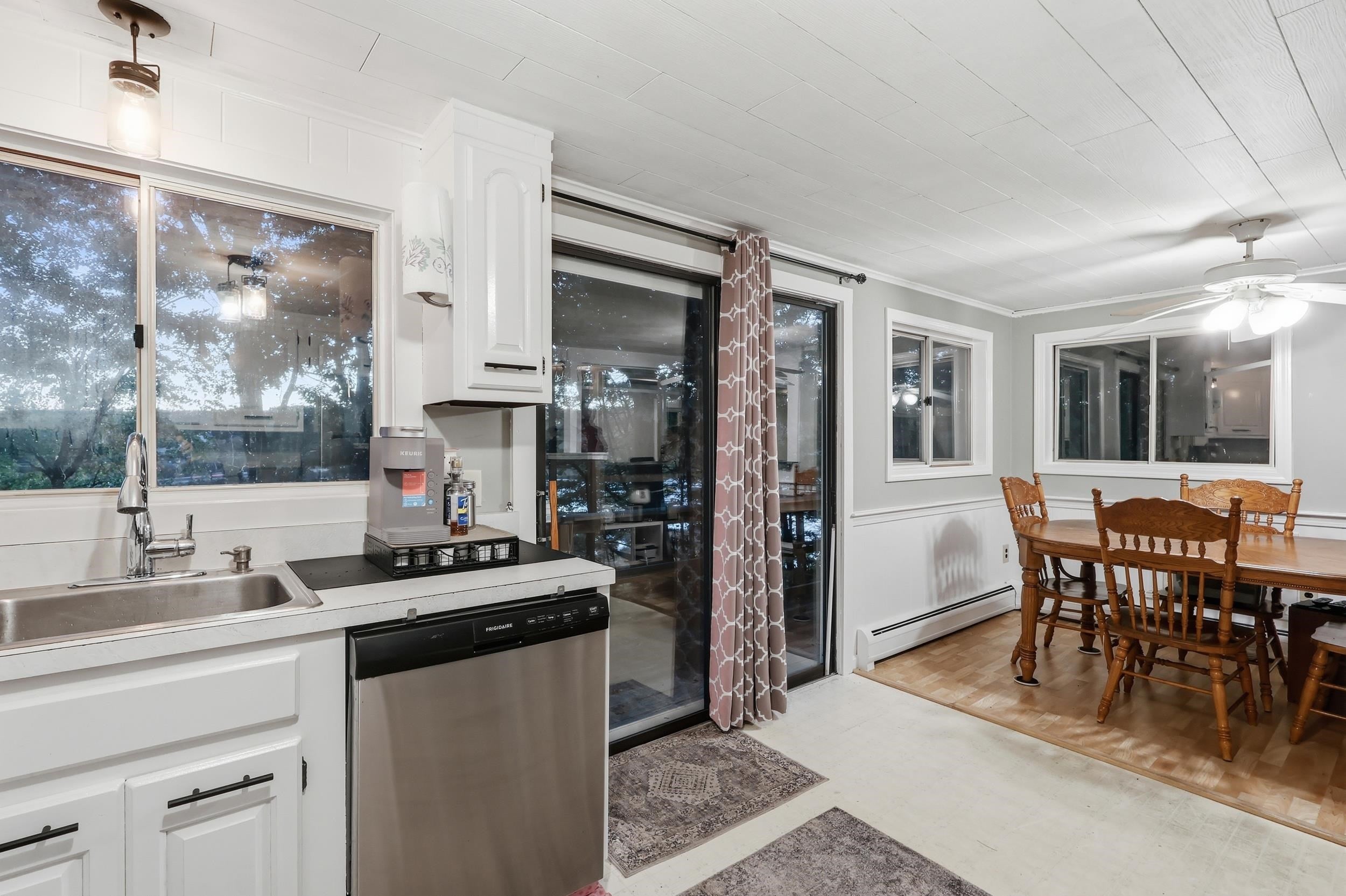 3 Spruce Cove Road