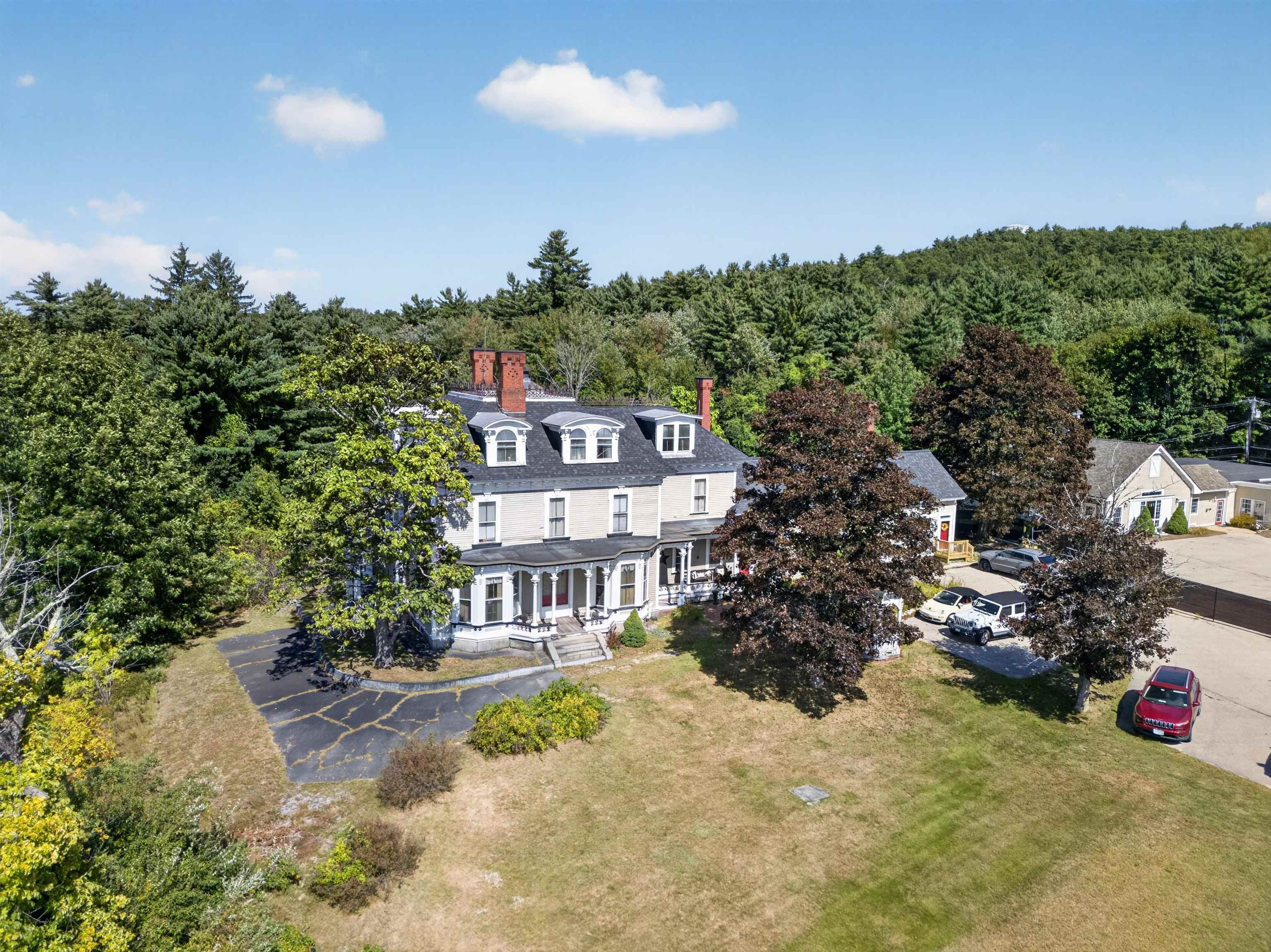 51 Mount st Mary's Way