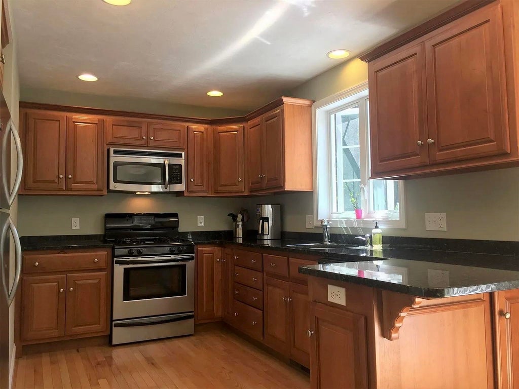 Photo of 25 Albacore Way, Portsmouth, NH 03801 (MLS # 5112406)
