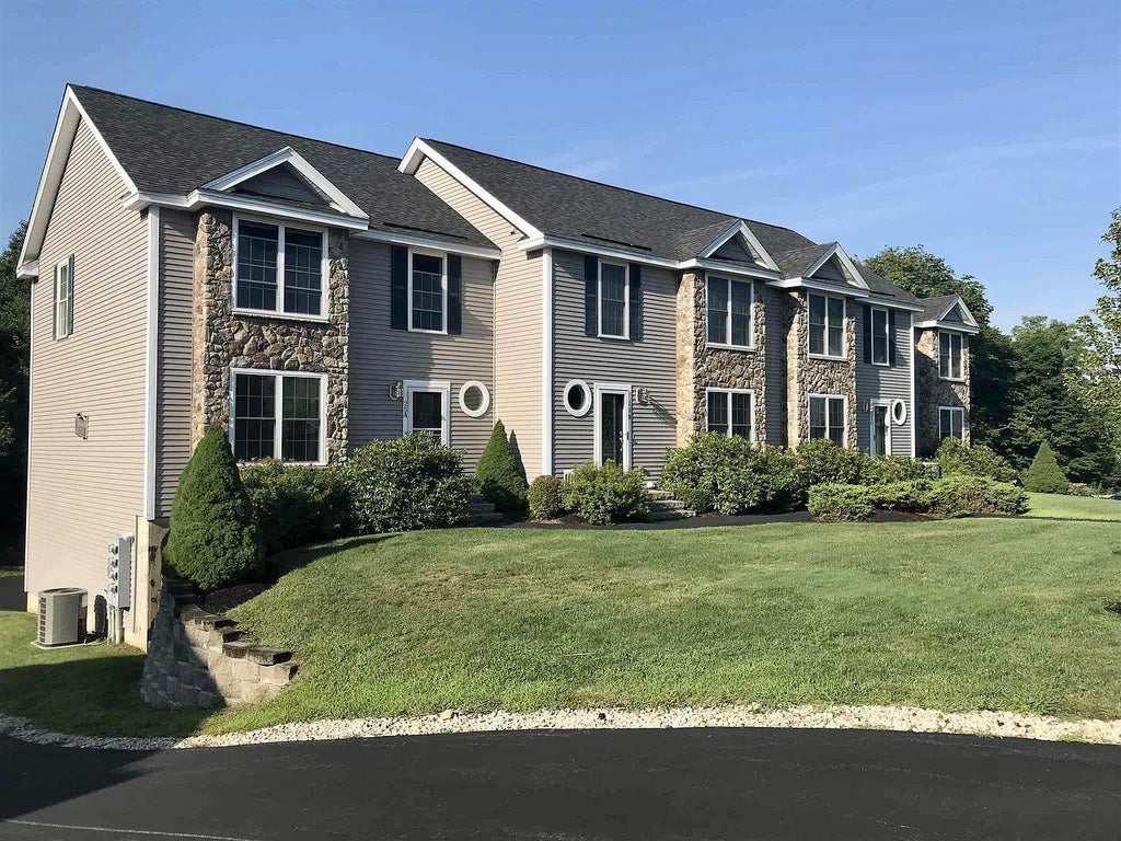Photo of 25 Albacore Way, Portsmouth, NH 03801 (MLS # 5112406)