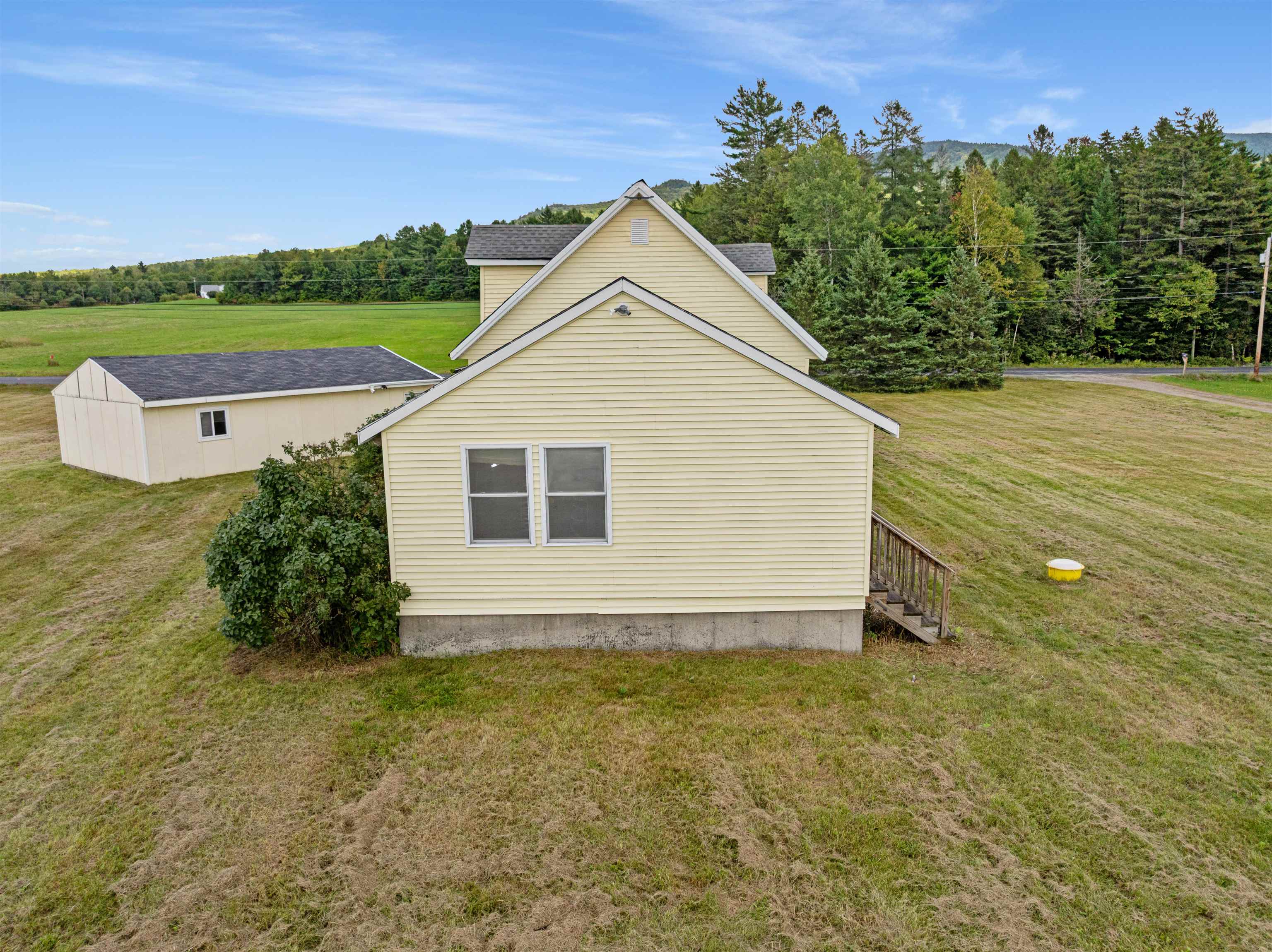 1367 Lost Nation Road