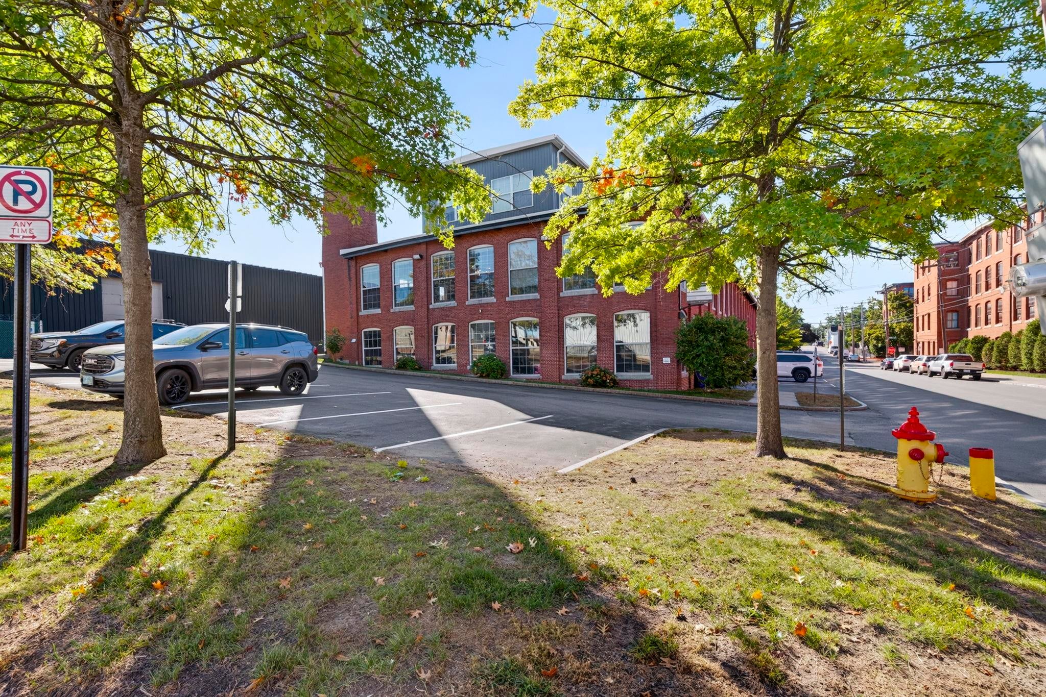 175 Lincoln Street 304