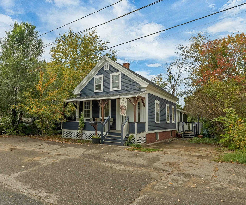 Photo of 26 Isabella Street, Laconia, NH 03246 (MLS # 5113164)