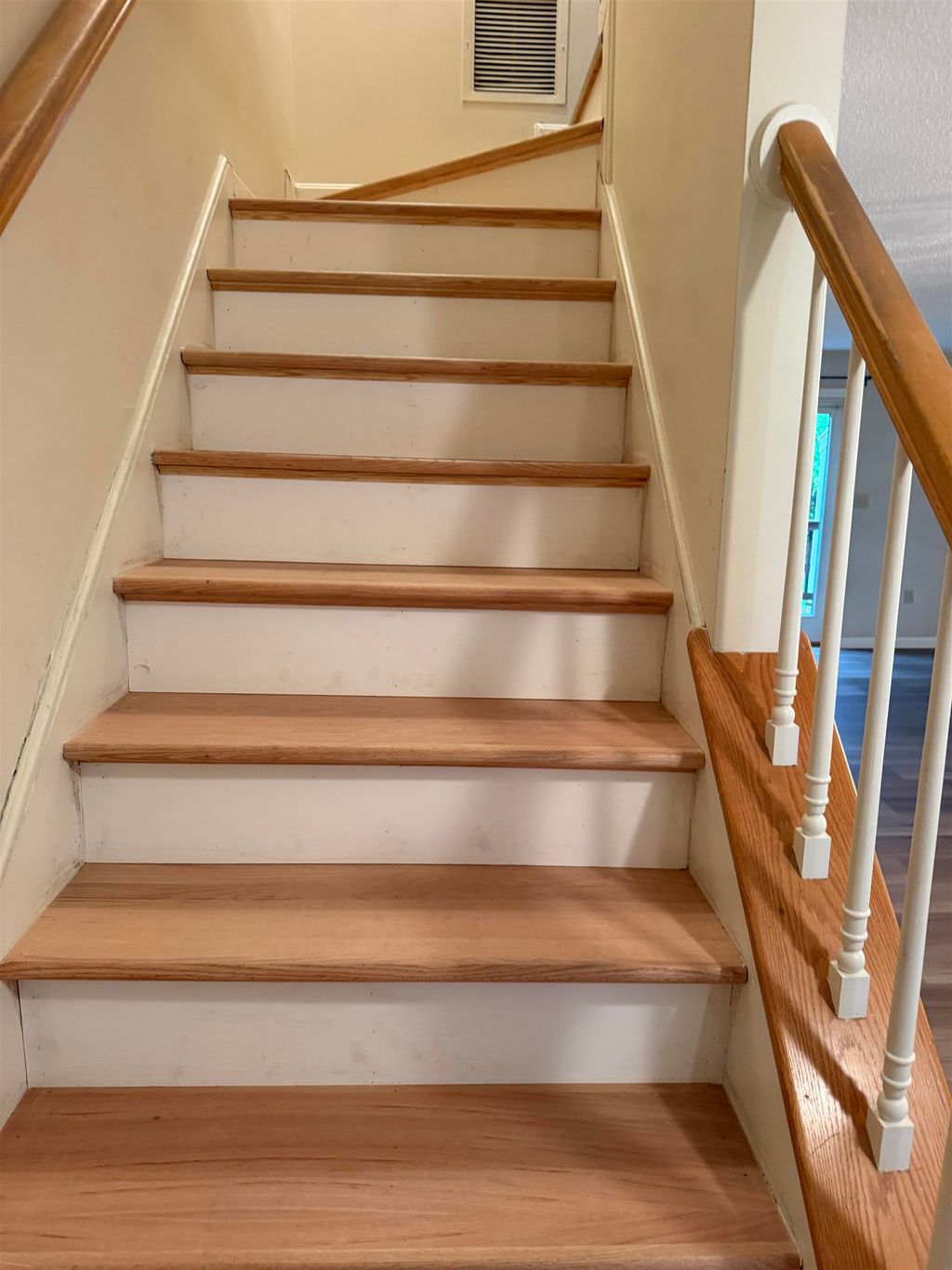 Photo of 210 Bartemus Trail, Nashua, NH 03061 (MLS # 5090656)