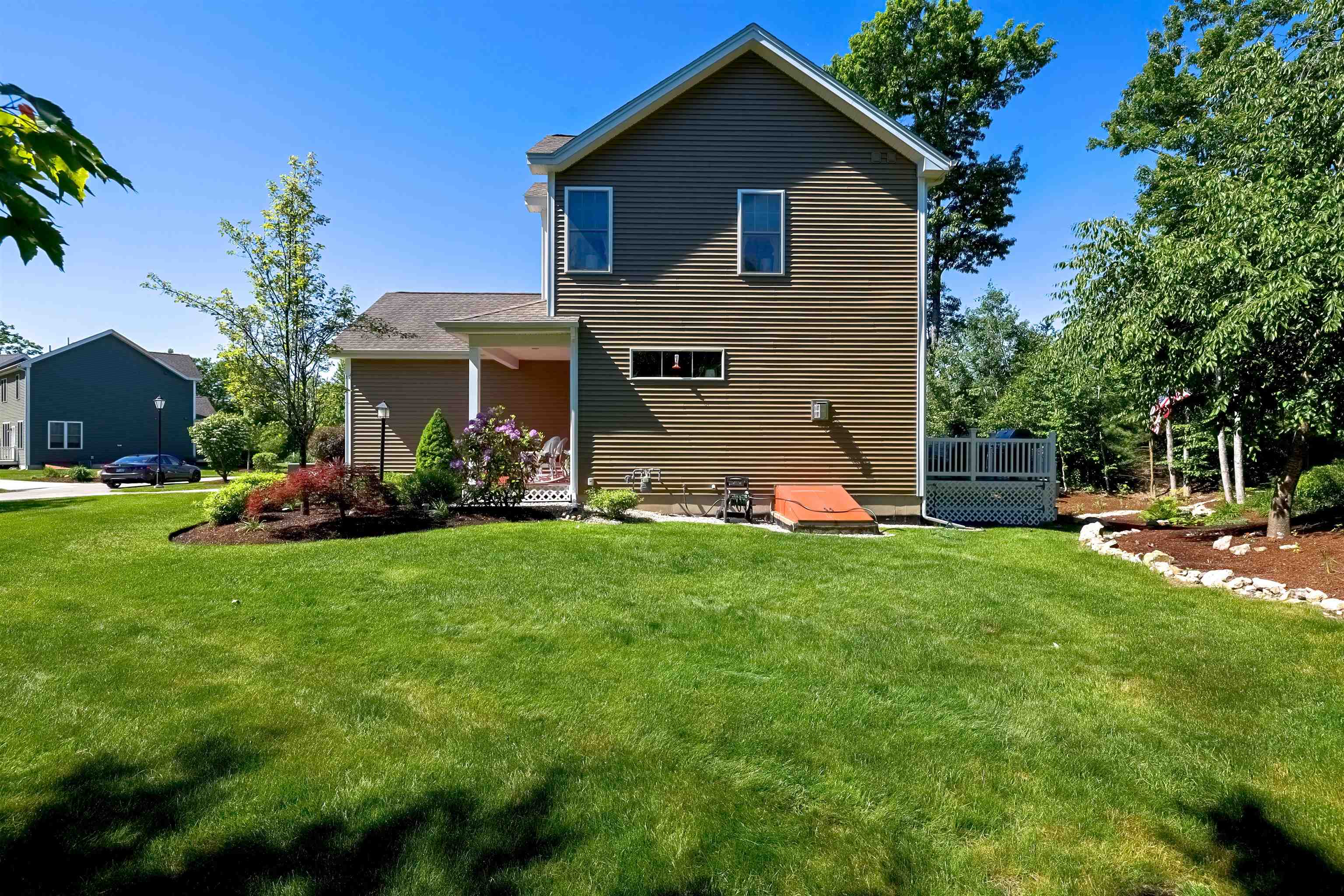 25 Redwood Way 24
