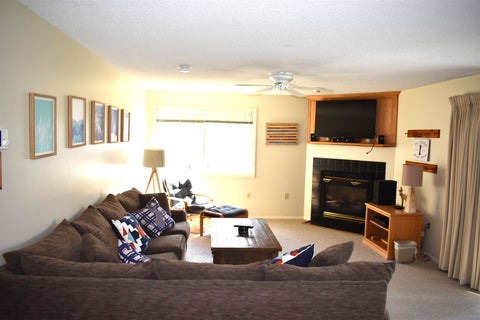 Photo of 29 Slopeside at Smugglers Notch Resort #31, Cambridge, VT 05464 (MLS # 5109280)