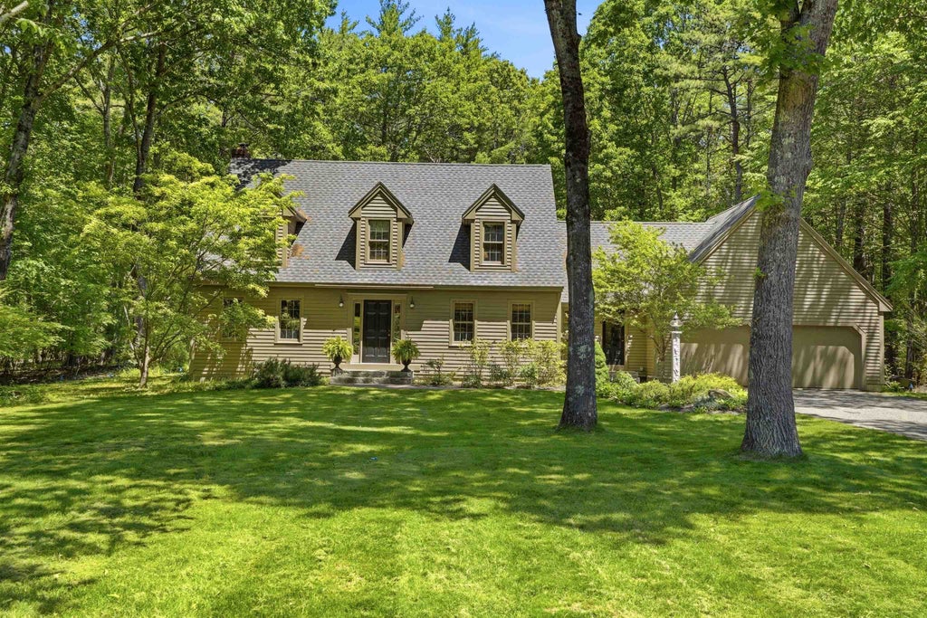 Photo of 10 Pine Court, Newfields, NH 03856 (MLS # 5093304)
