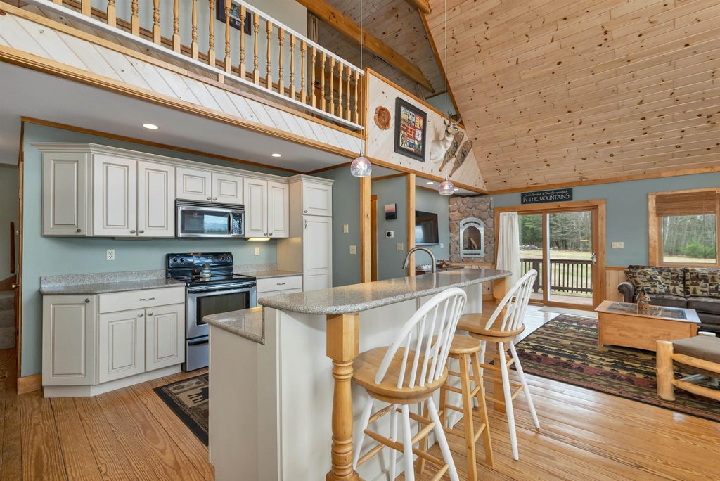 Photo of 59 Effingham Road, Ossipee, NH 03864 (MLS # 5085858)