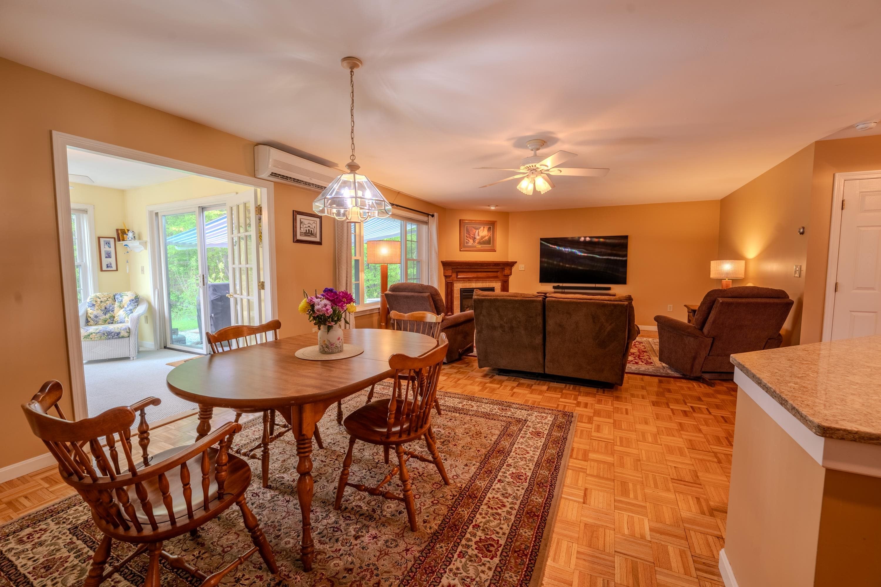 2 Highland View Lane