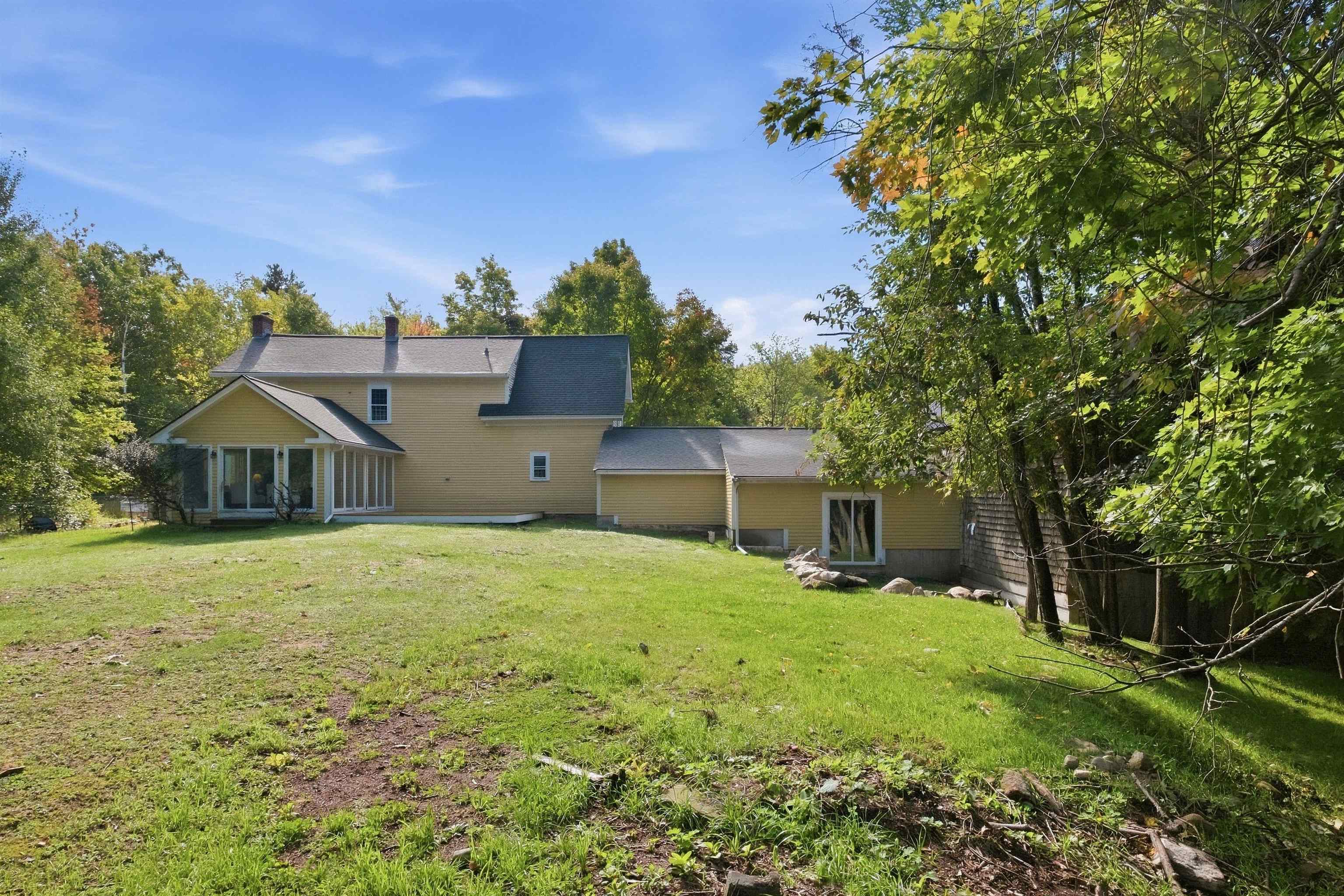 38 Dunbarton Center Road