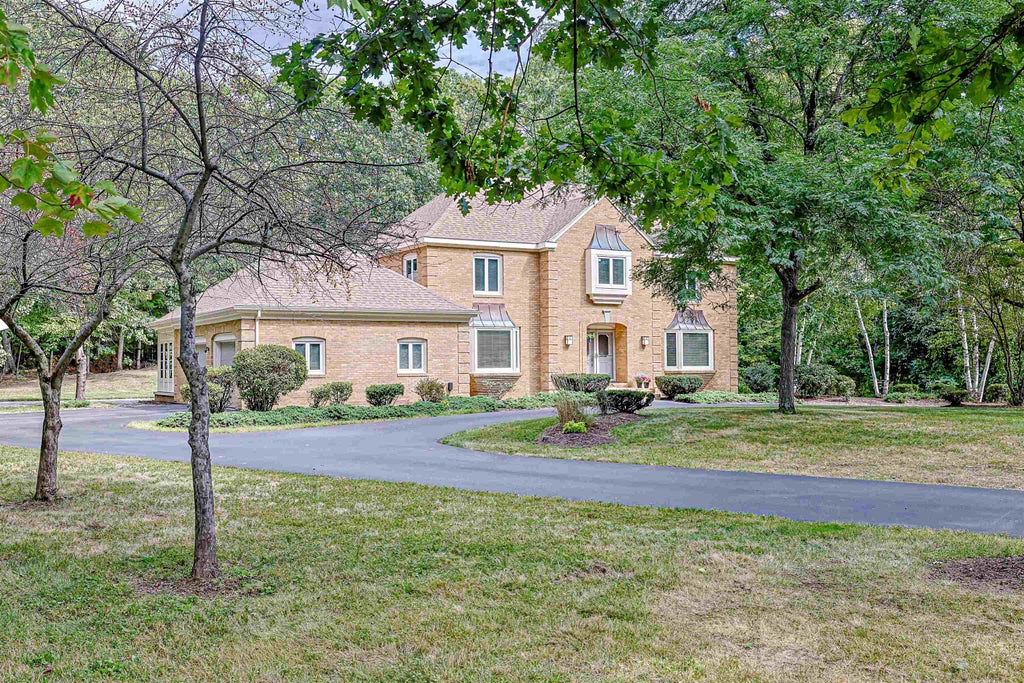 Photo of 33 Indian Rock Road, Nashua, NH 03063 (MLS # 5110883)