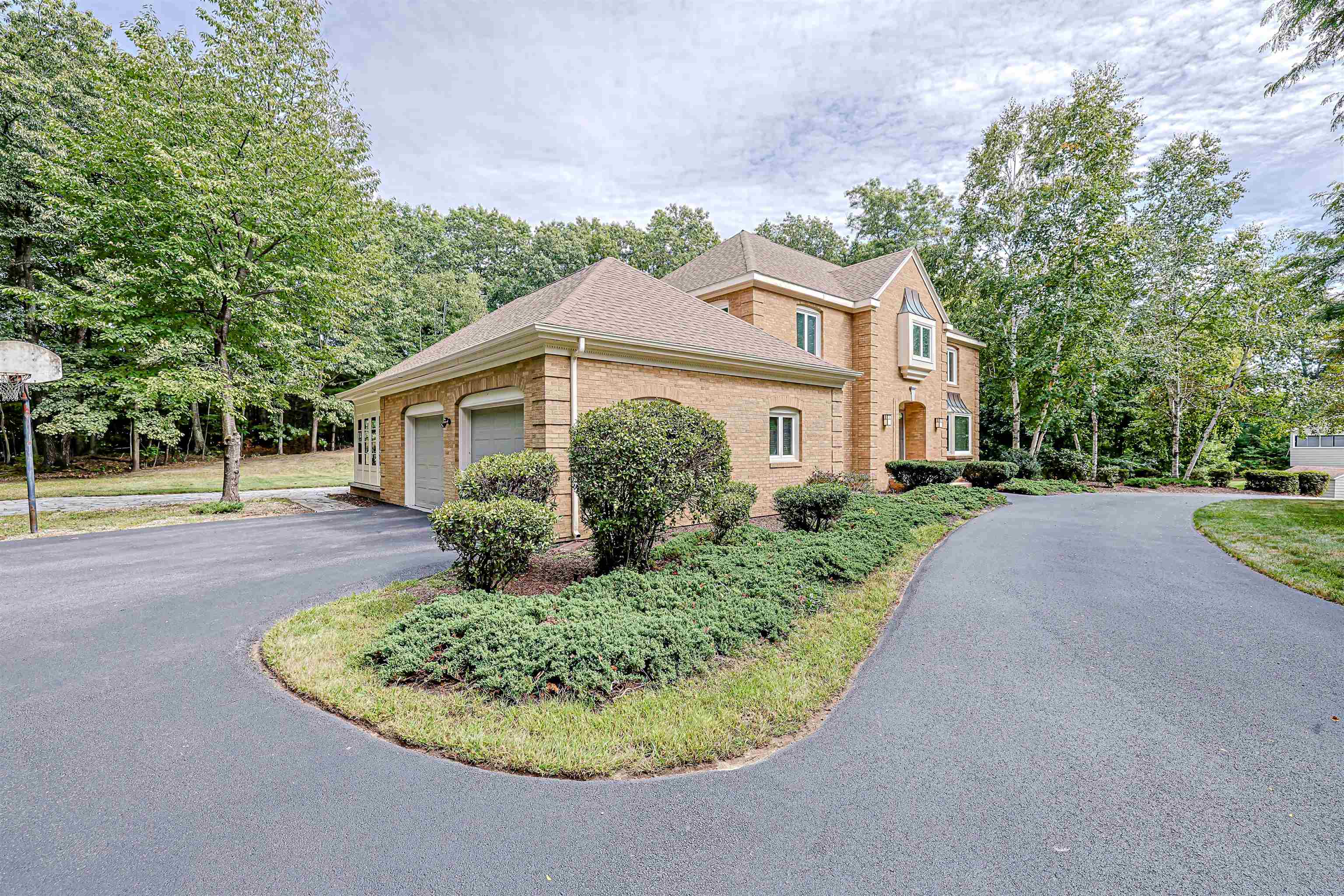 33 Indian Rock Road