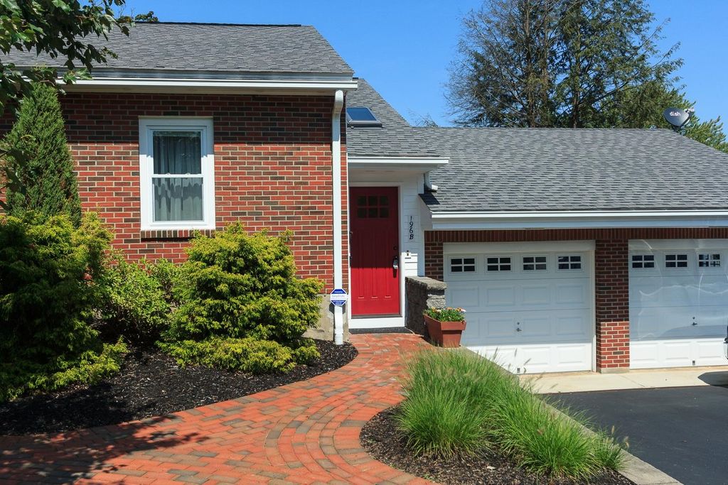 Photo of 196 Norfolk Street #B (right-side), Manchester, NH 03103 (MLS # 5091121)