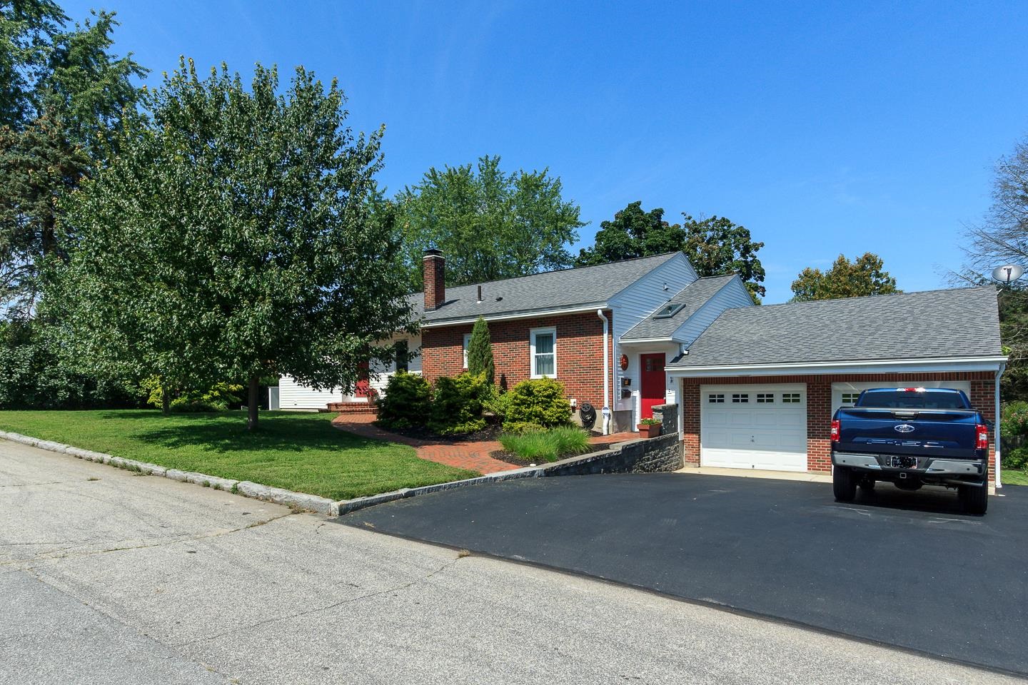 196B Norfolk Street B (right-side)