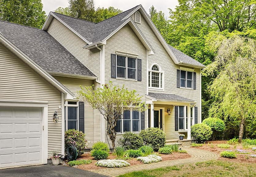 61 Summit Ridge Drive