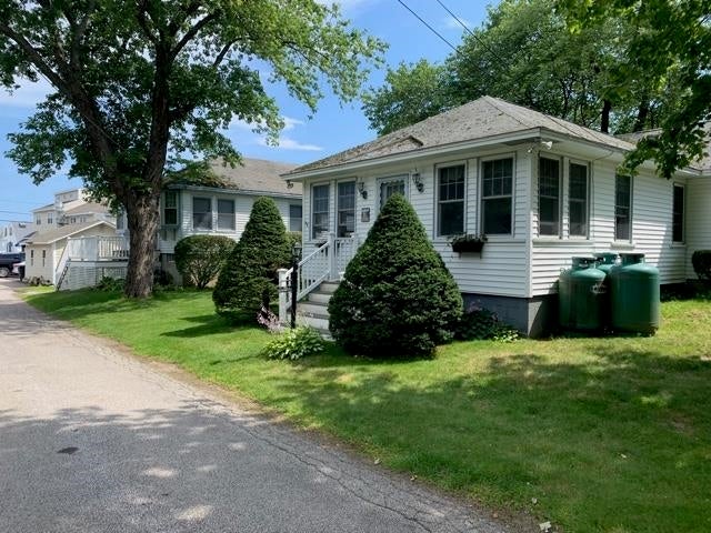 10 Powers Avenue