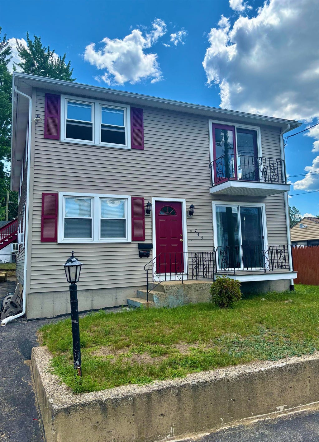 Photo of 745 Hayward Street #1, Manchester, NH 03103 (MLS # 5102883)