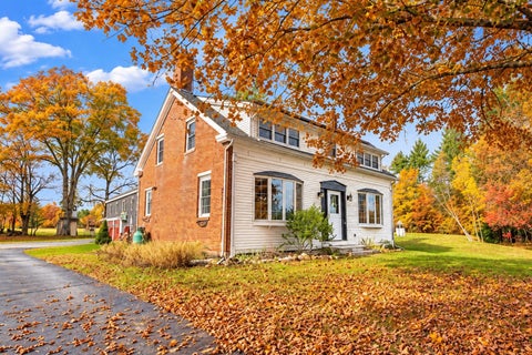 Photo of 131 Clement Road, Rollinsford, NH 03869 (MLS # 5116262)