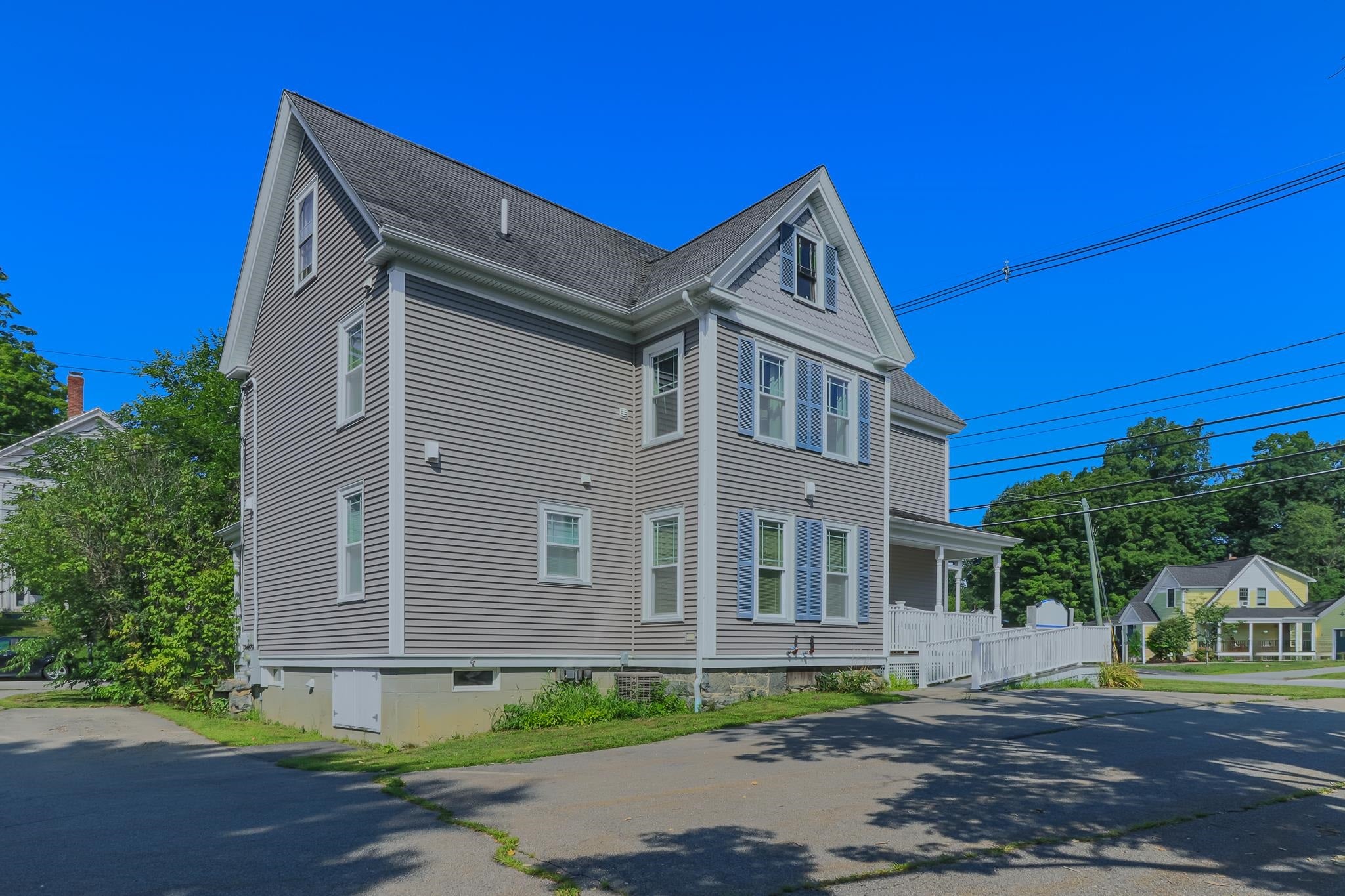 195 S Main Street