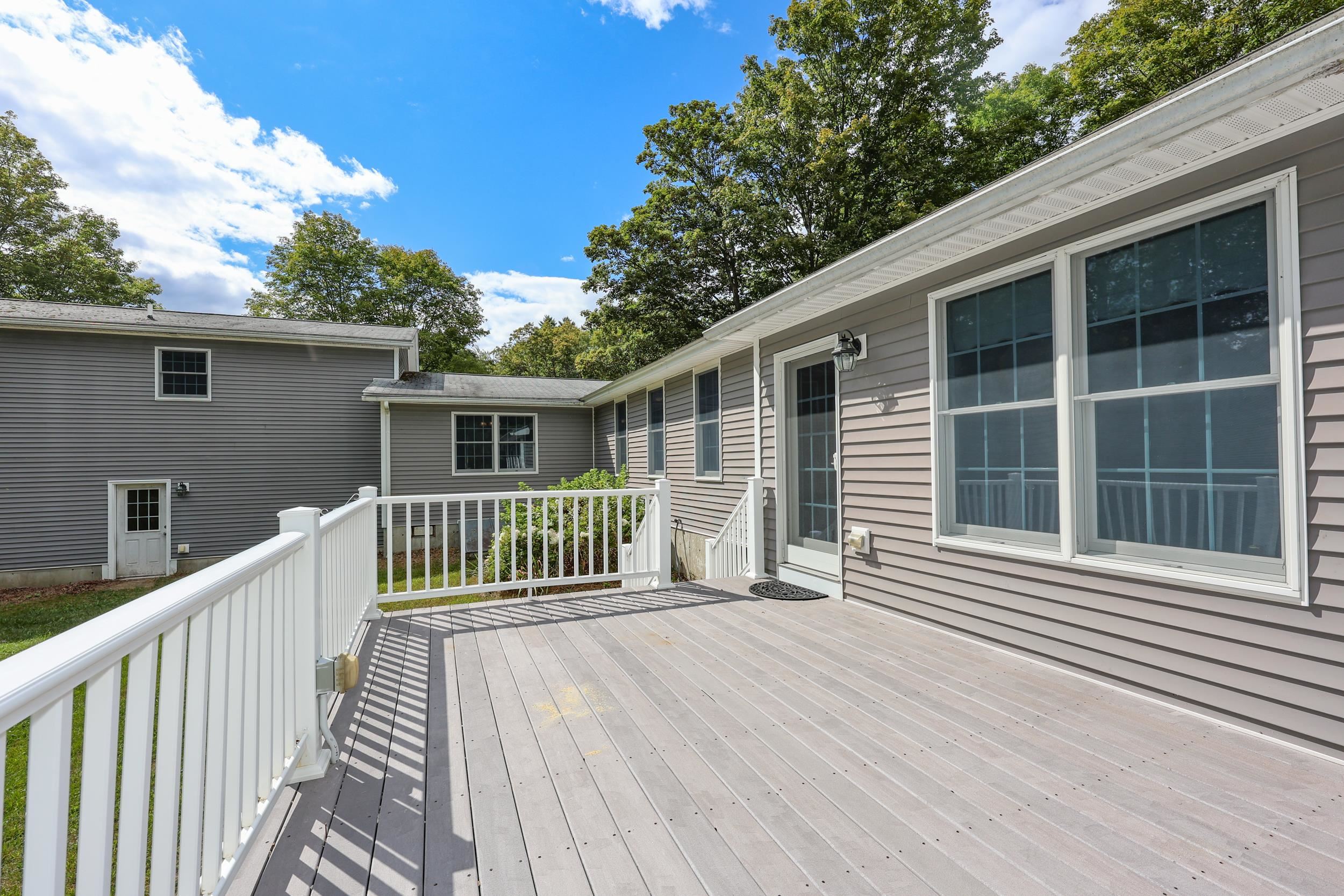 55 Holbrook Hill Road