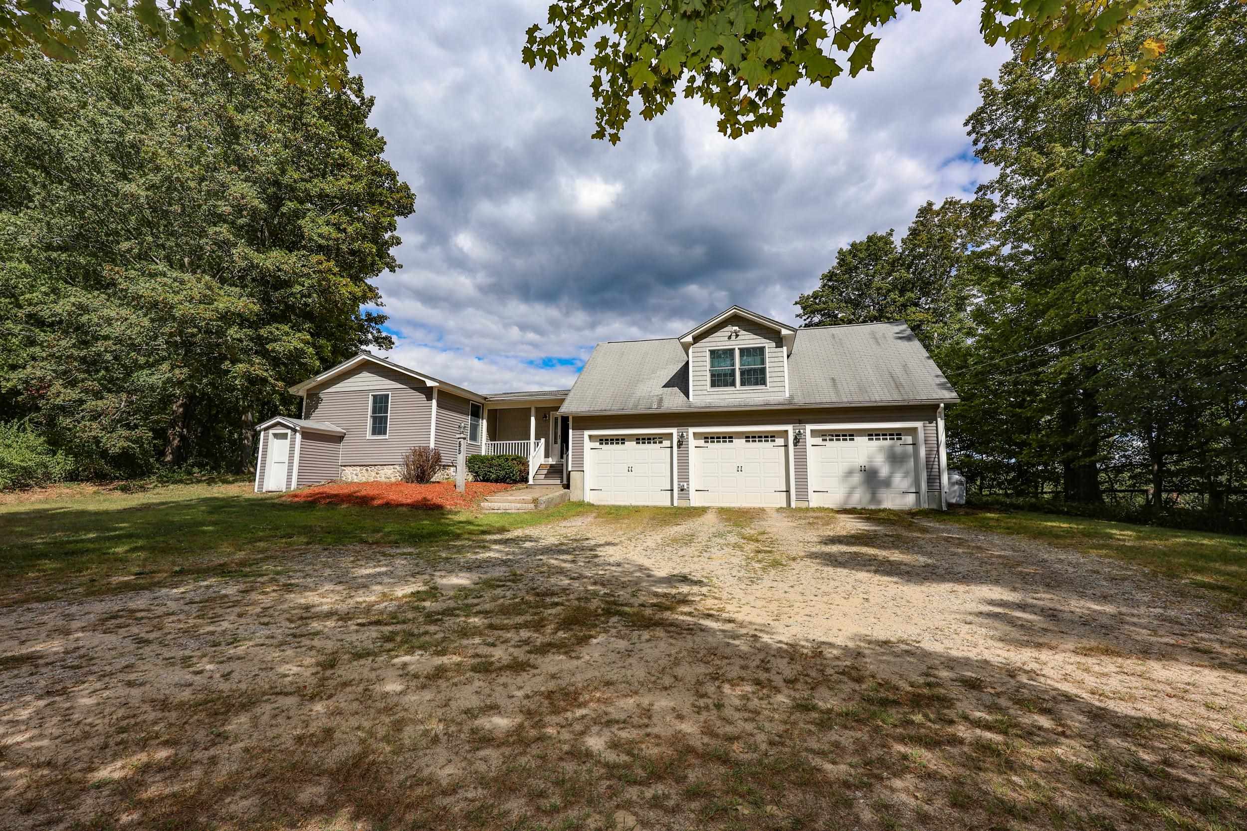 55 Holbrook Hill Road