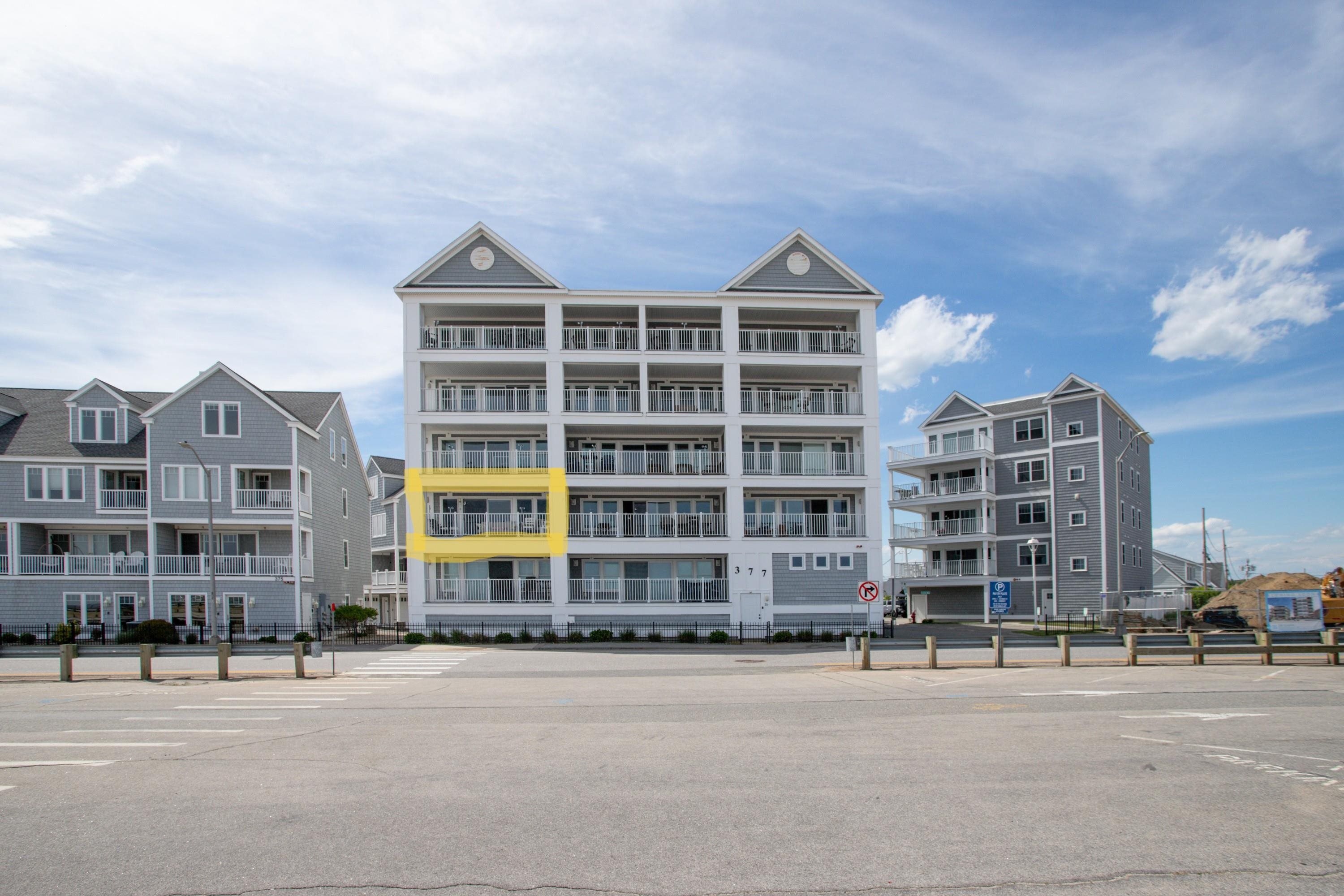 377 Ocean Boulevard 3