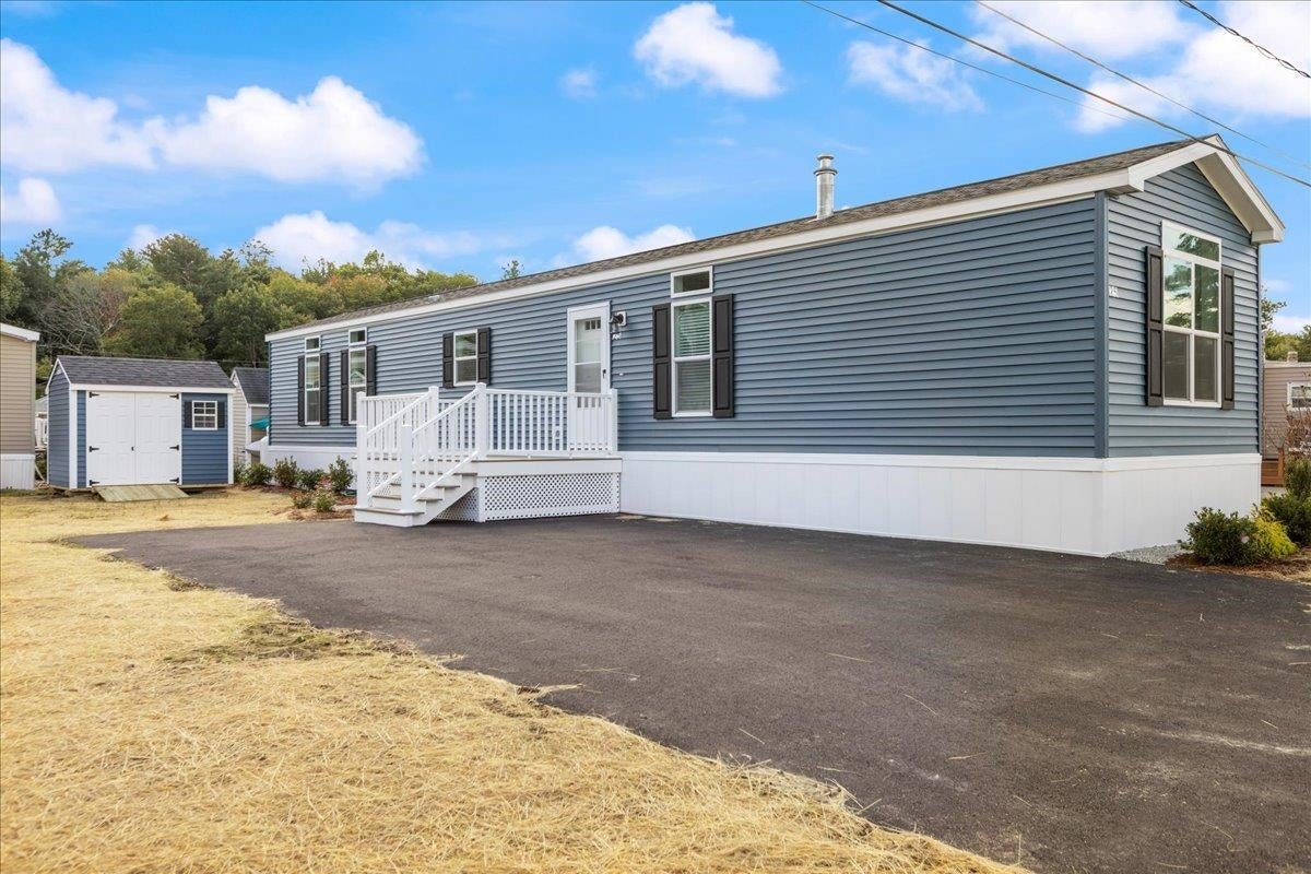 29 Lowell Road 25
