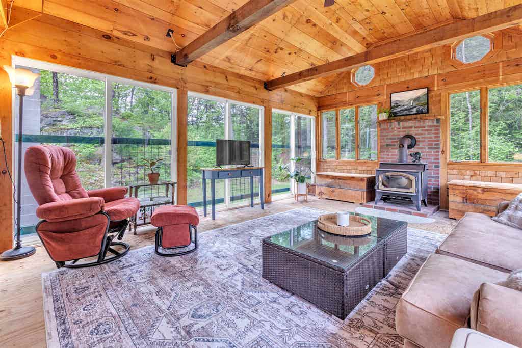 Photo of 21 King's Row, Hillsborough, NH 03244 (MLS # 5092254)