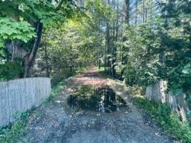 10 Towle Farm Road